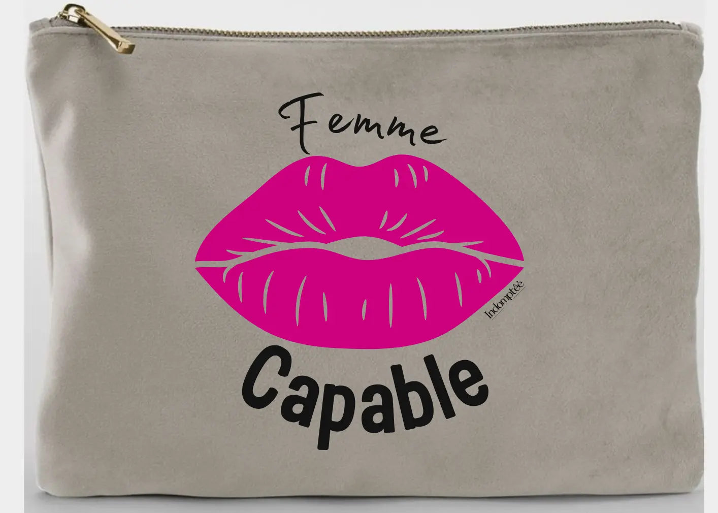 Grande Pochette en velours "Femme Capable" Rouge Indomptée